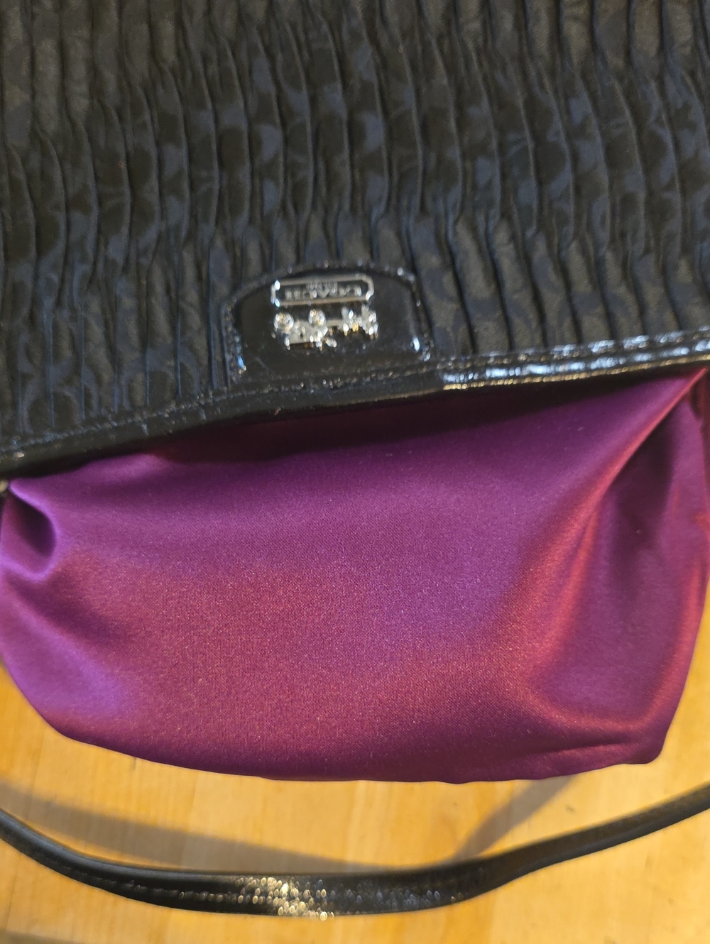 Coach Madison Wristlet - Picture 8 of 9
